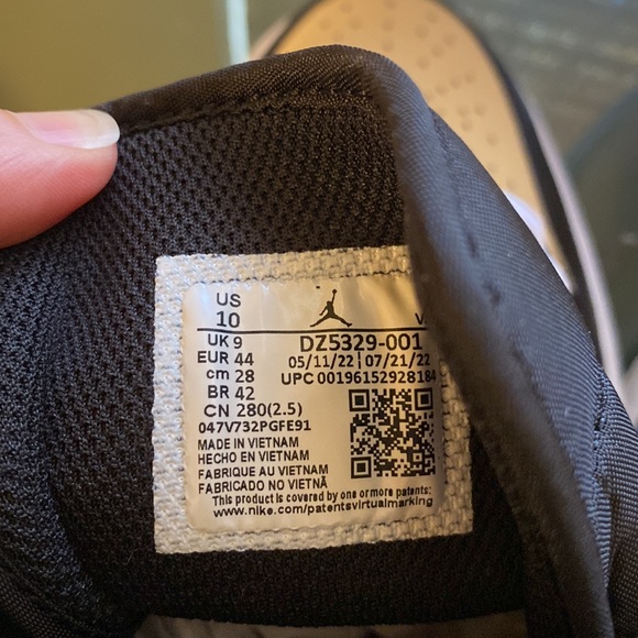 COPY - Air Jordan 1 Mid SE "Tartan Swoosh" sneakers New in Box - Picture 8 of 13